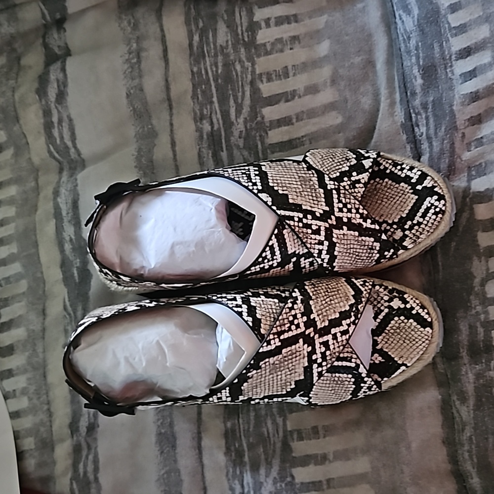 Women's platform sandals